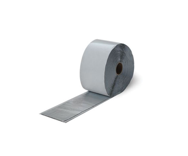 Illbruck ME402 Compriband Ali-Tape PB is a high performance sealant tape which consists of a quality plasto-elastic butyl rubber adhesive / sealant applied to one side of an aluminised polyester film.