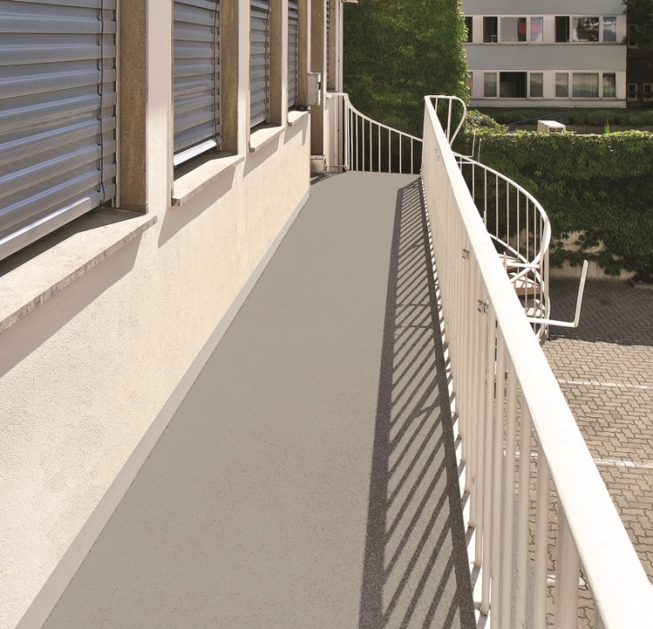 Kemperol_AC_Speed_Balcony_Walkway